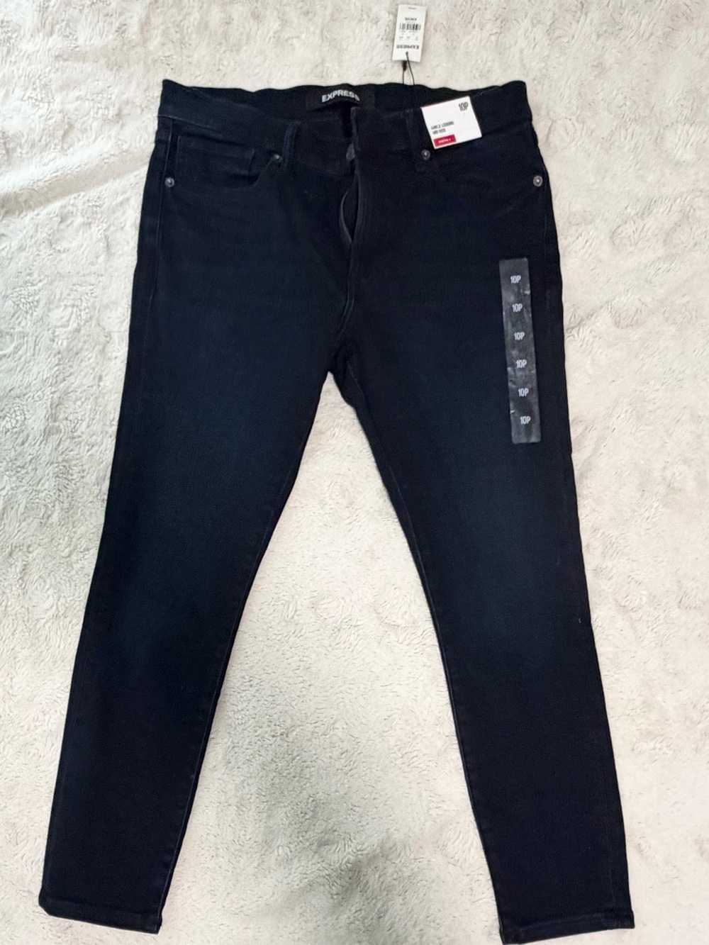 Express Black Women's Skinny Jeans - Sleek High-Rise Look